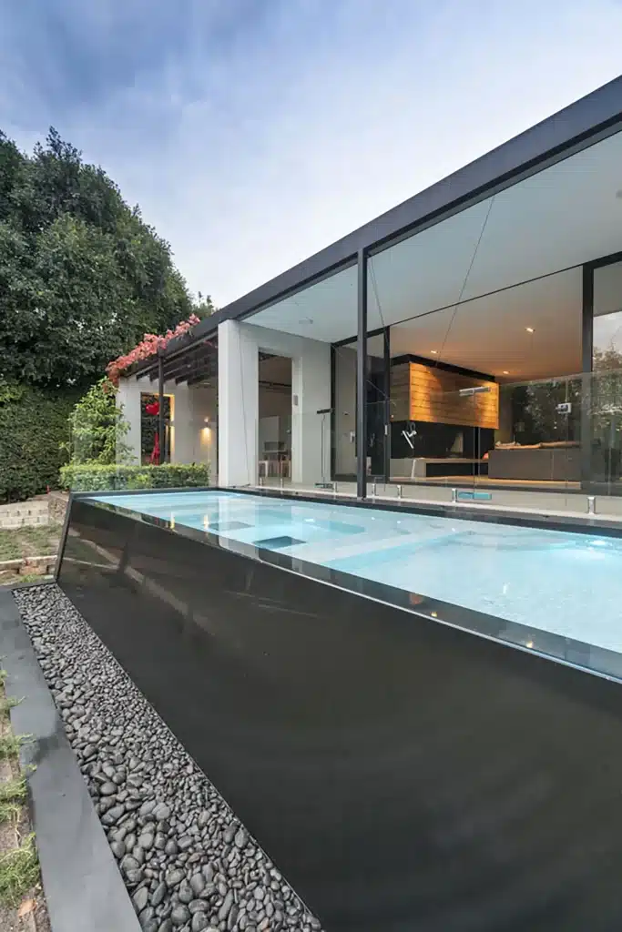 Modern house with swimming pool